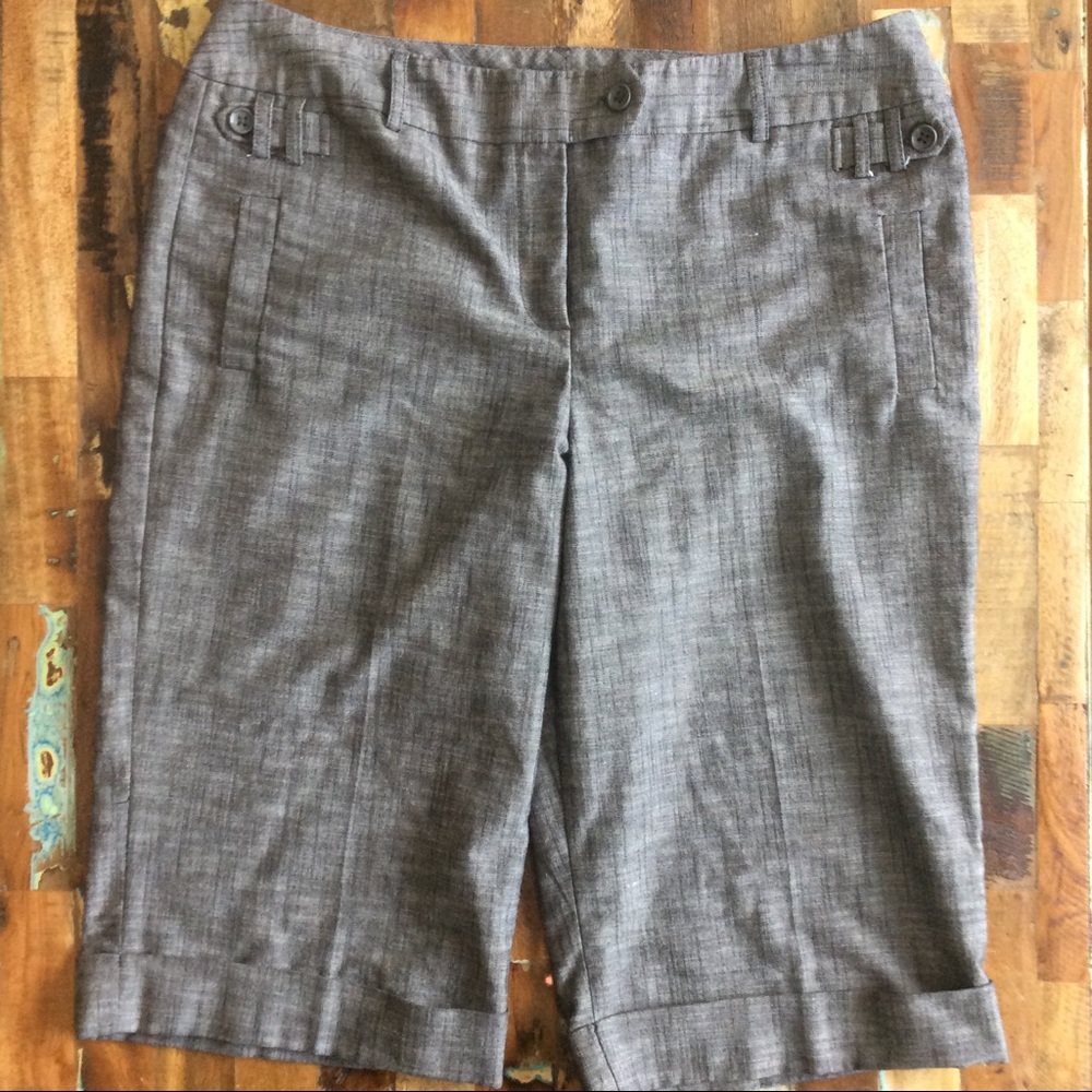 Dressbarn Bermuda/Walking Shorts Sz 16 Black