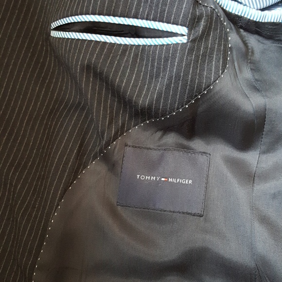 Tommy Hilfiger Navy Pin Stripe 2button Wool Suit - Picture 4 of 8