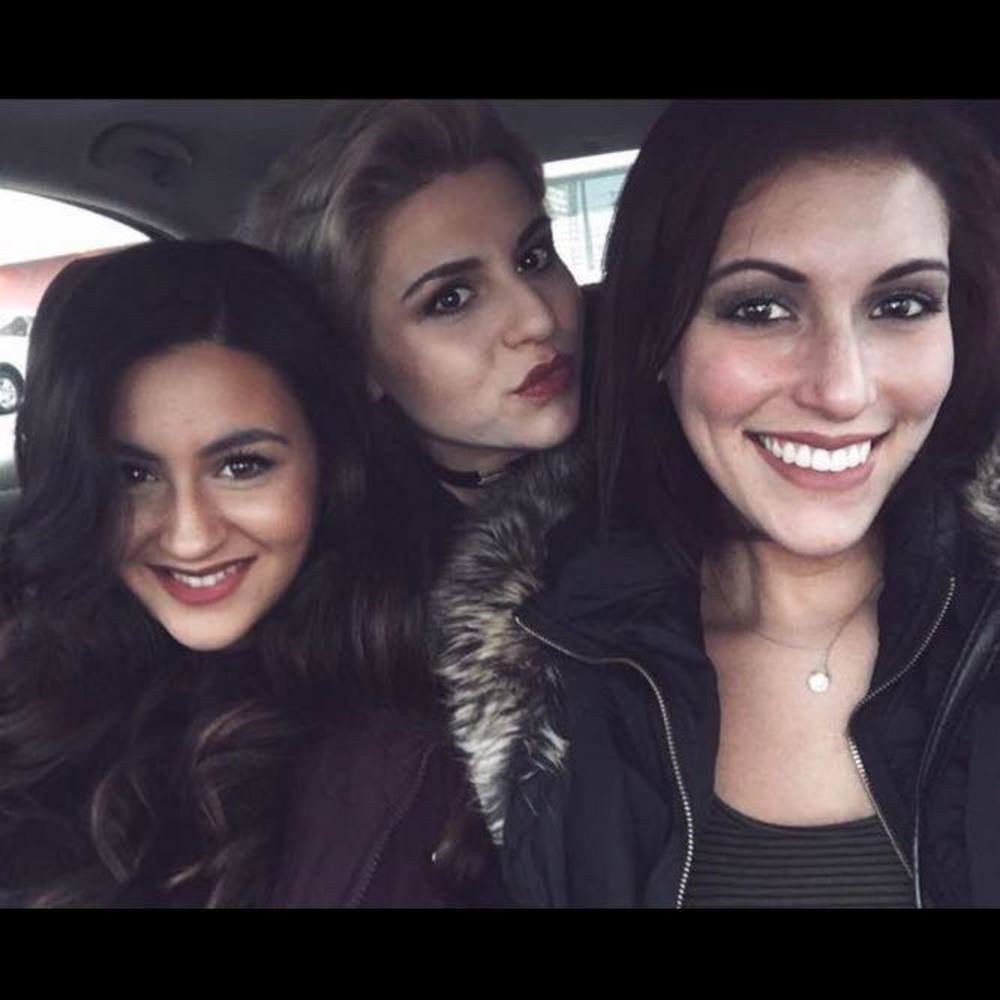 Meet your Posher, Laura