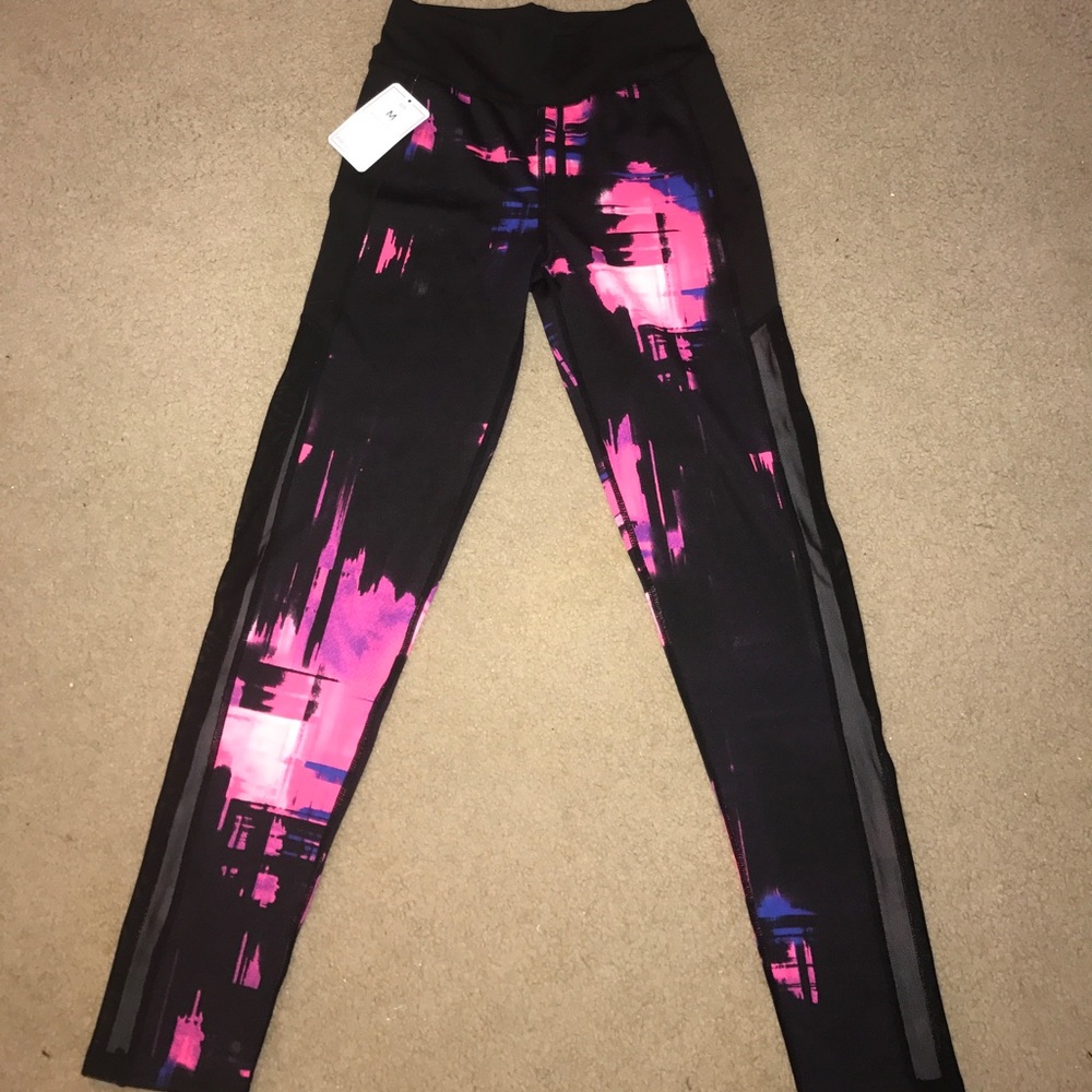 Printed mesh leggings