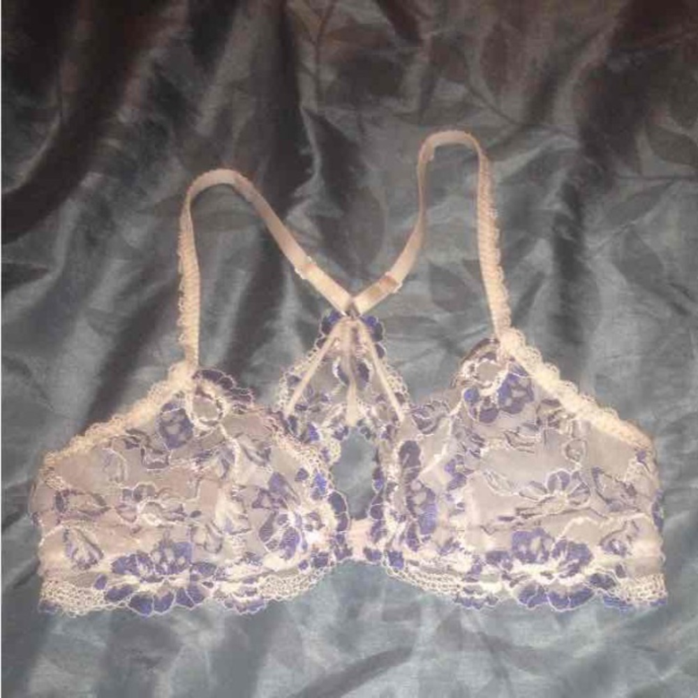 VS lace bra
