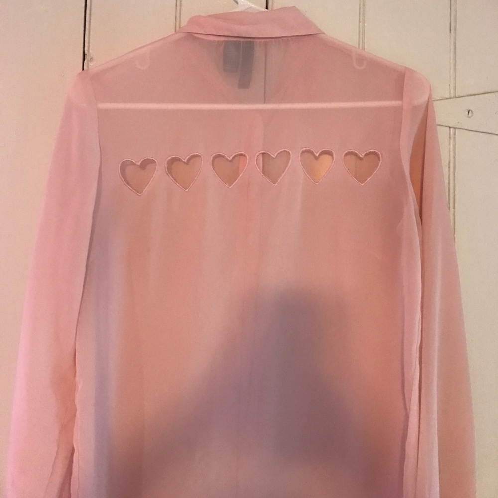 Cute pink blouse!