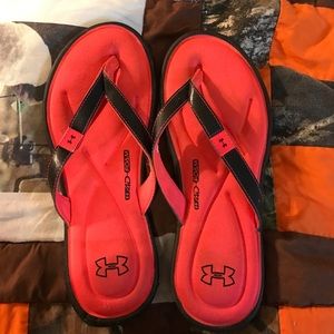Under armour flip flops