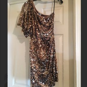 One shoulder sequin dress