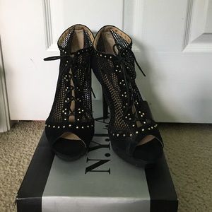 N.Y.L.A. MESH BLACK HEELS