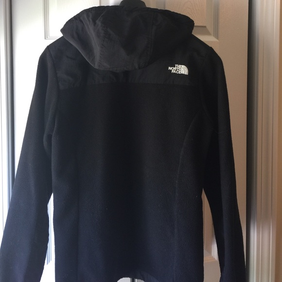 Women's XL North Face Jacket - Picture 2 of 2