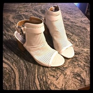 Sam Edelman off white shoes