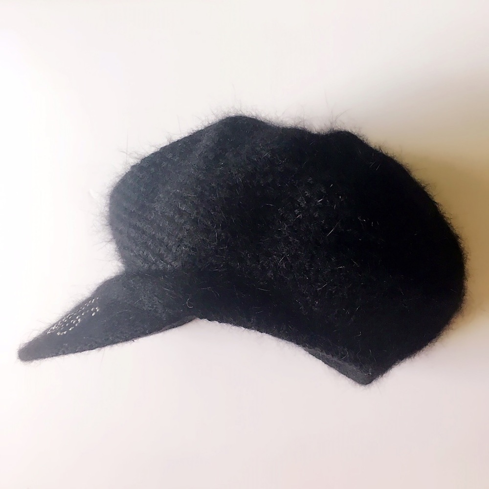 A6 Angora cap