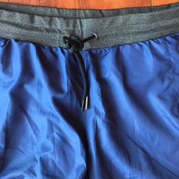 SALE 🌷🌷NWT FABLETICS Calamari PANT, Size Large - Picture 5 of 7