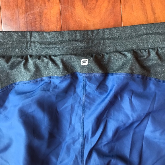 SALE 🌷🌷NWT FABLETICS Calamari PANT, Size Large - Picture 6 of 7