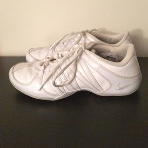 Nike cheer shoes