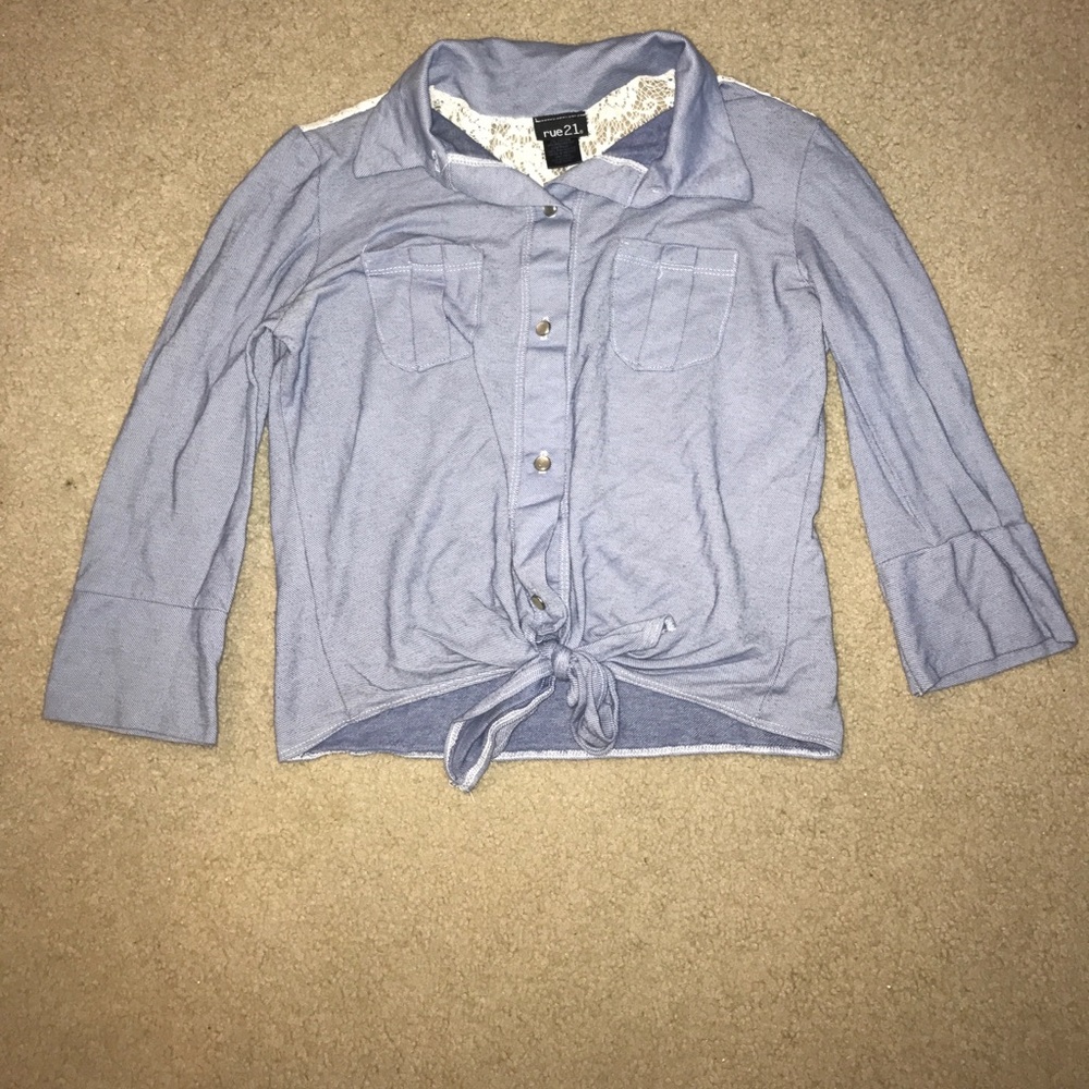 The 21 button down cropped top