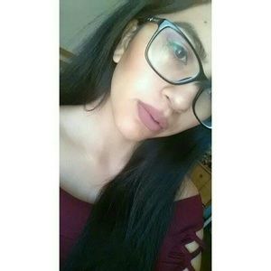 Meet your Posher, Jeanette