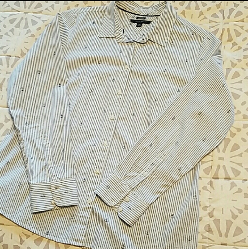 Tommy Hilfiger Button down shirt/blouse size XL