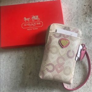 NWT Coach Phone Wristlet!
