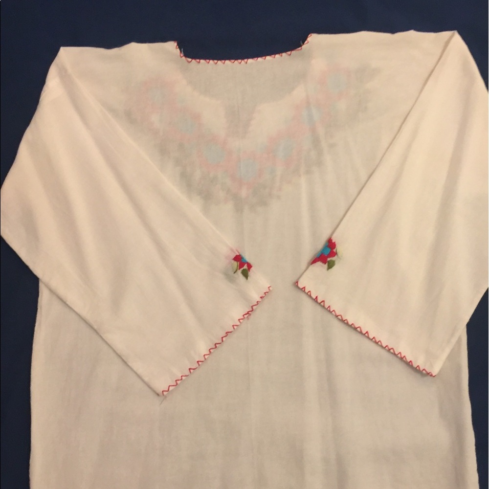Blouse🌷 - Picture 3 of 4