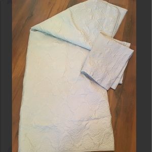 Twin size quilted comforter and sham