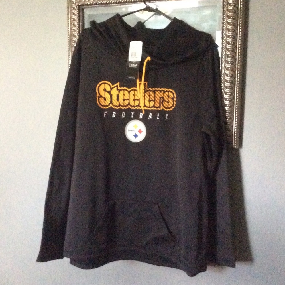 Women's Steelers Hooded Sweatshirt NWT