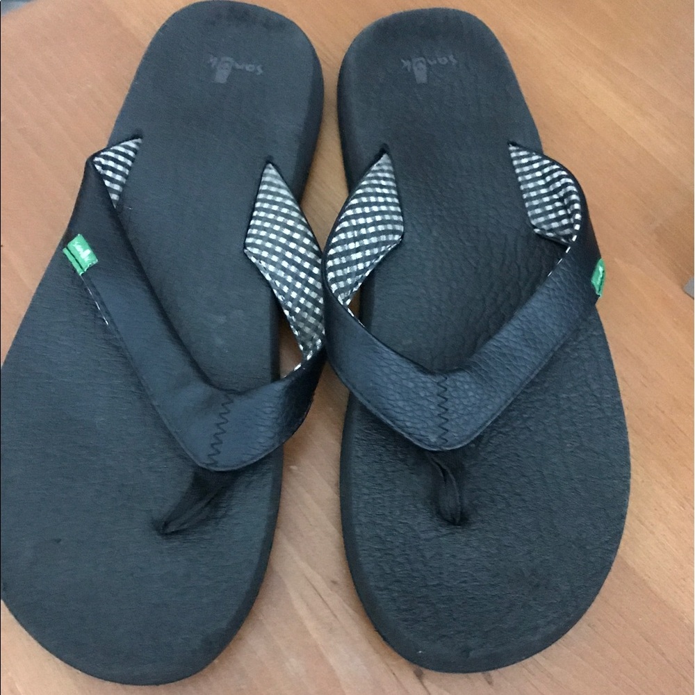 Sanyo flip flops