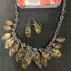 Premier Design Necklace Set -- silver