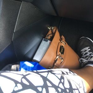 Meet your Posher, Rhonda