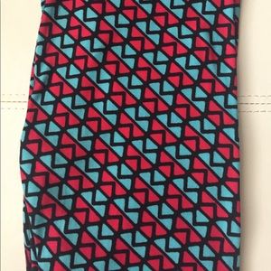 ✨NWT LULAROE OS LEGGINGS✨