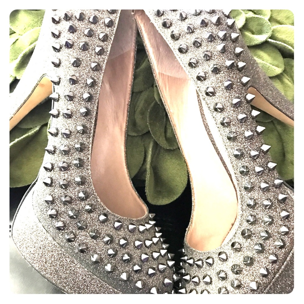 Sexy Vince Camuto Heels! Excellent Condition! 😍