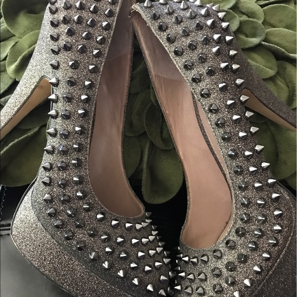 Sexy Vince Camuto Heels! Excellent Condition! 😍 - Picture 2 of 6