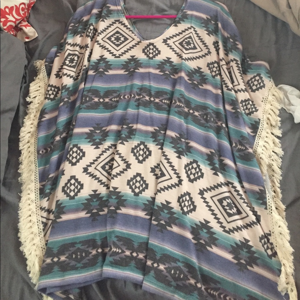 Tillys top with fringes