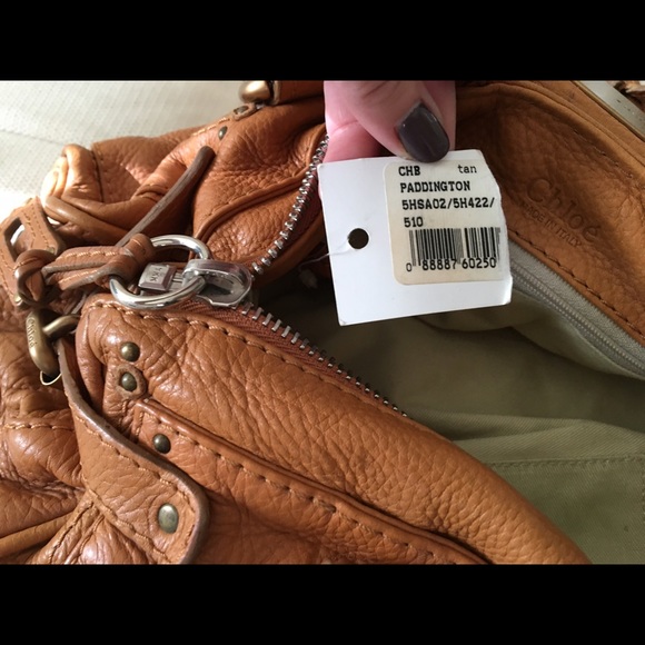 Chloe handbag with lock and key - Picture 3 of 4