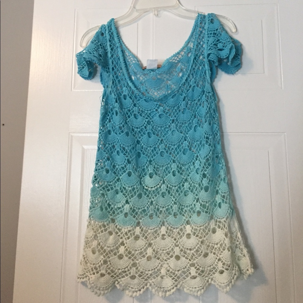 Size small cold shoulder top