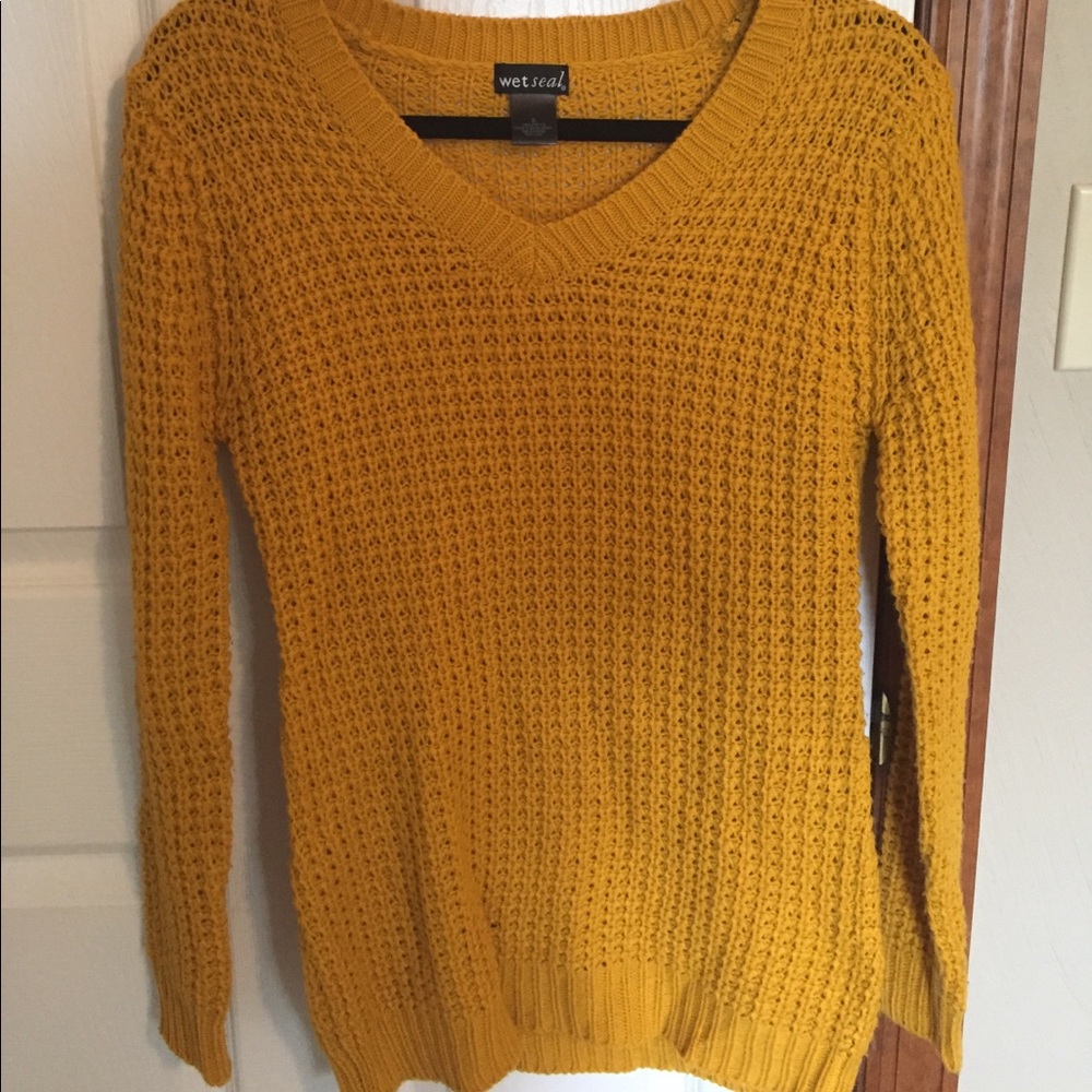 Adorable fall sweater