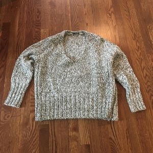 Zara Sweaters - Zara V-Neck Twist Knit Sweater Zara Sweaters - Zara V-Neck Twist Knit Sweater