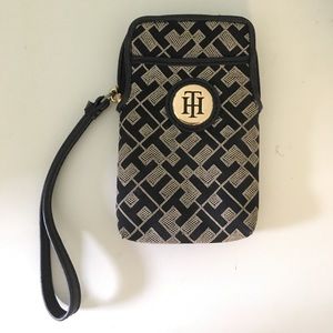 Small purse. Holds up to 4 cards, cash and coins.