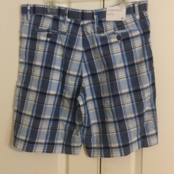 Gap Relaxed Fit Knee Length Shorts - Picture 2 of 2