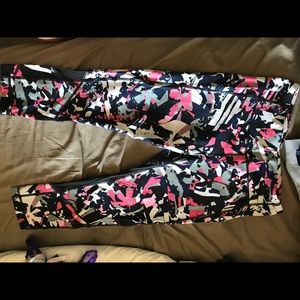 LULU LEMON LEGGINGS CROP SIZE 8
