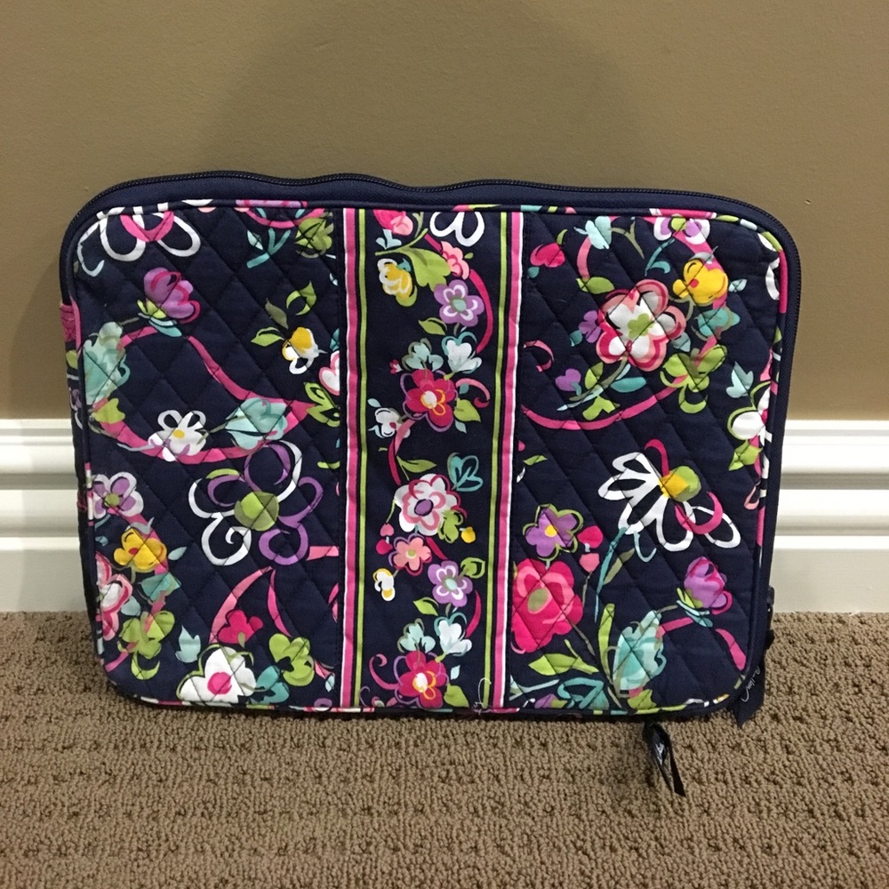 VERA BRADLEY LAPTOP SLEEVE