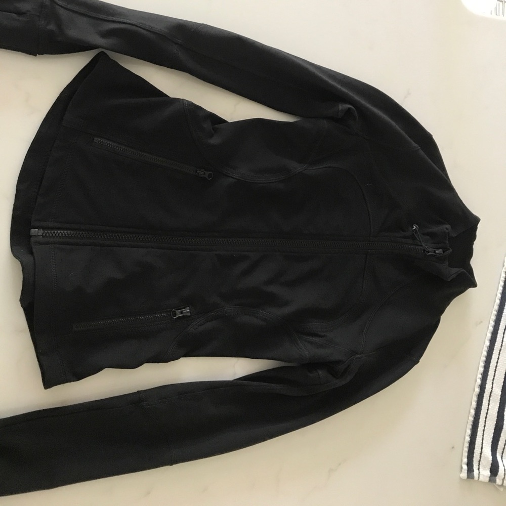 Lu lu lemon black polka dot fitted jacket
