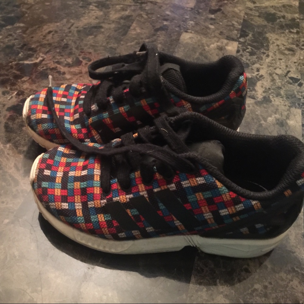 Kids adiddas size 11