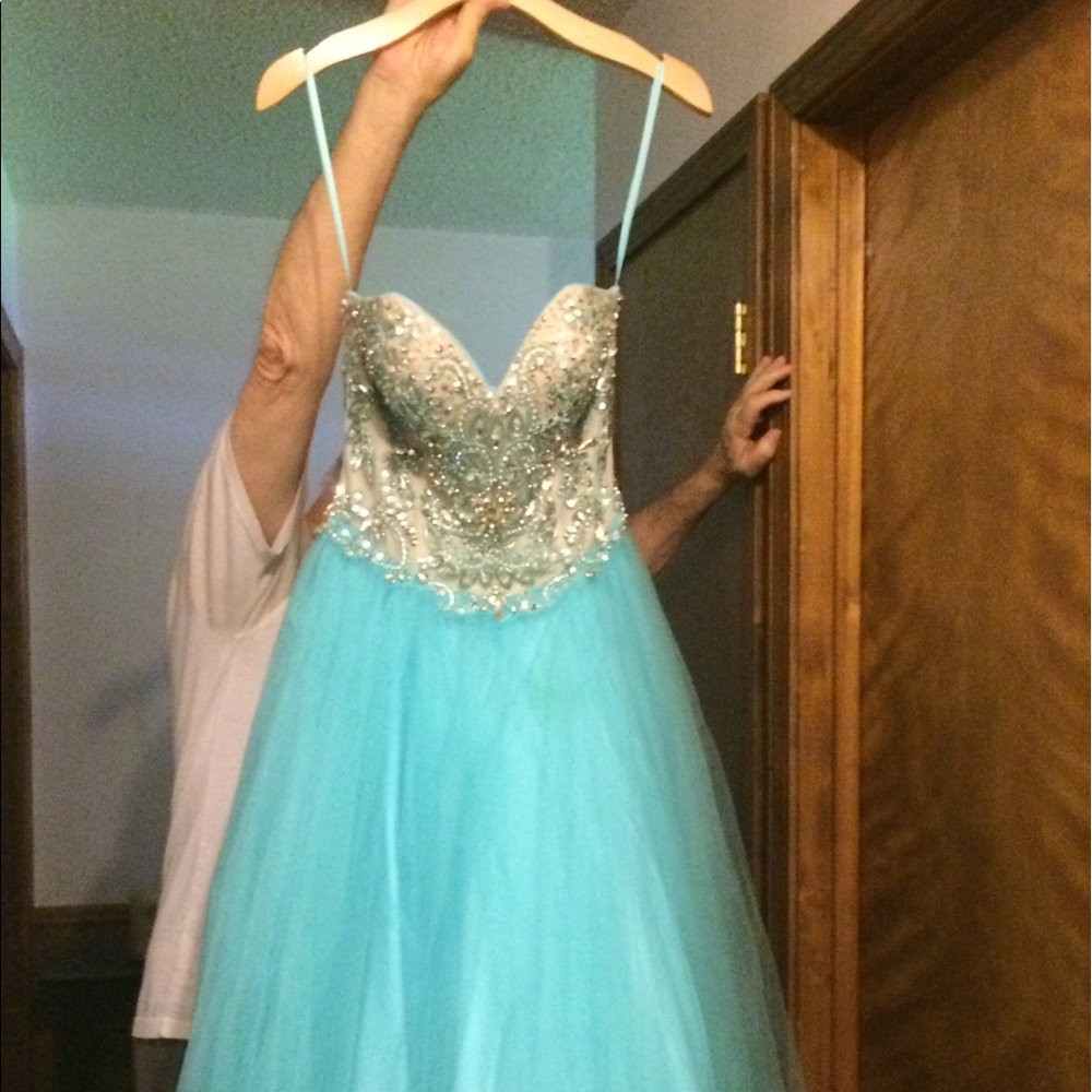 Prom dress
