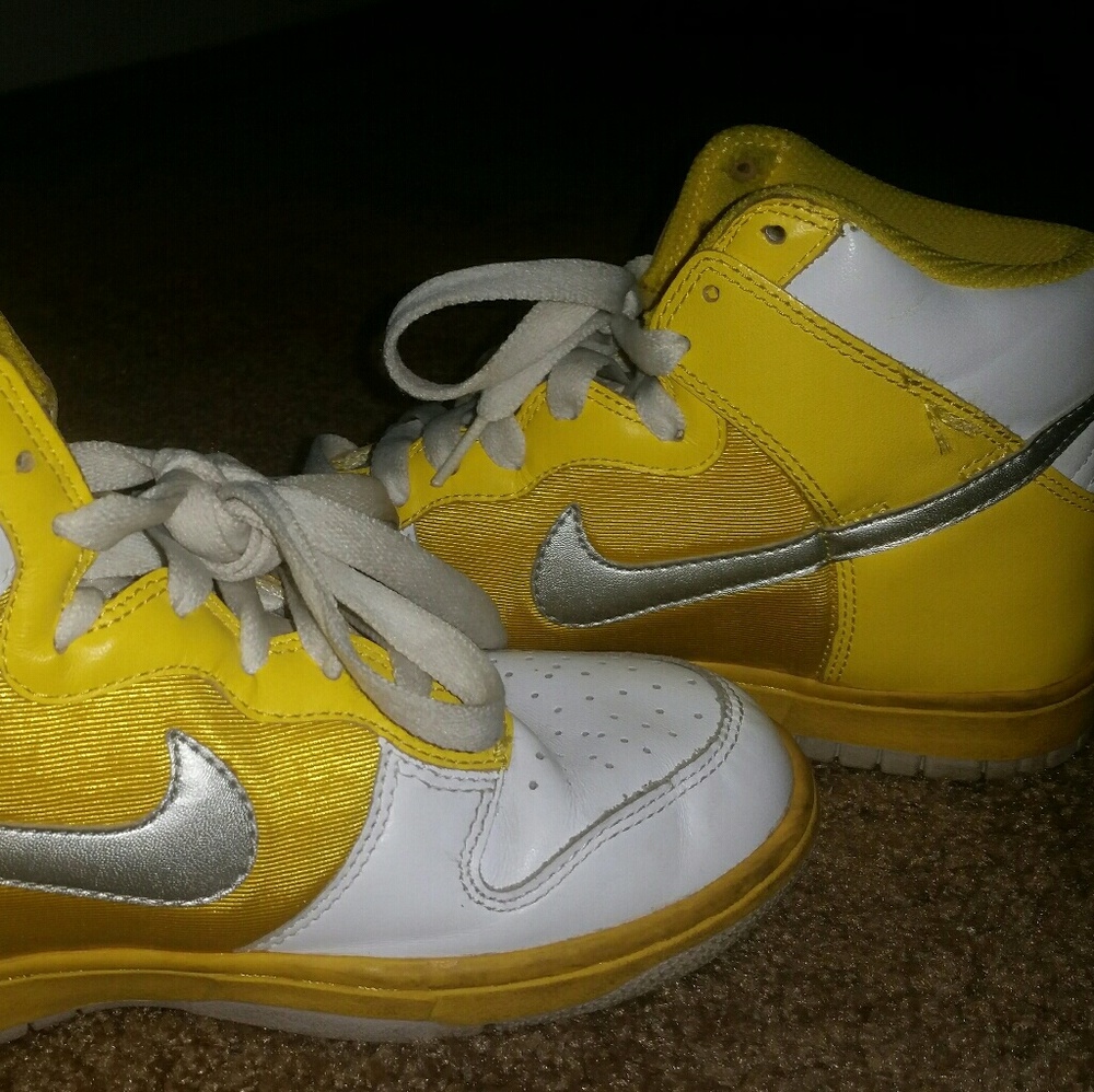 Yellow Nike Dunks 👑💛