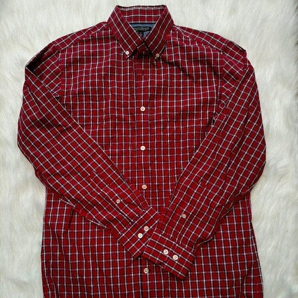Banana Republic Other - Banana Republic non iron slim fit red plaid Medium