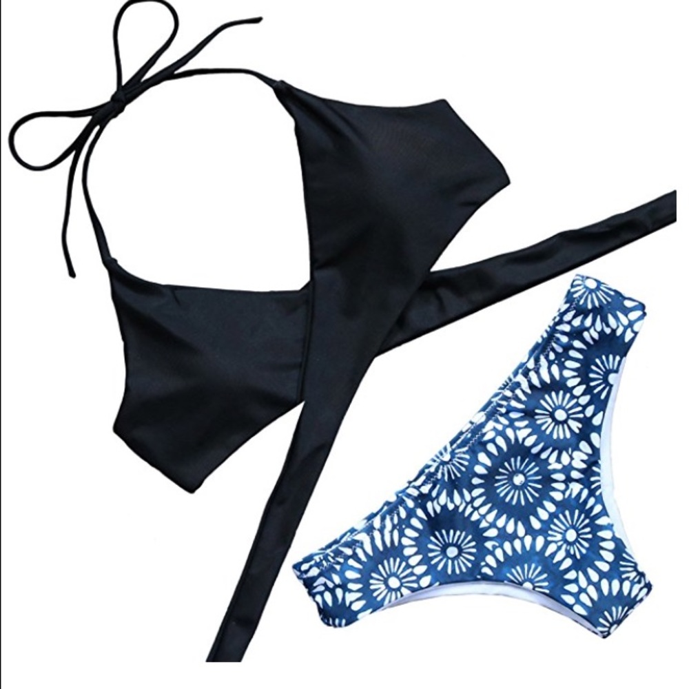 trendy bikini- cheeky bottoms and wrap around top