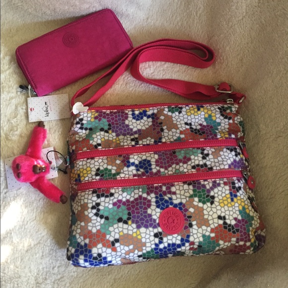 Kipling Handbags - 💞👜KIPLING crossbody matching wallet👜💞