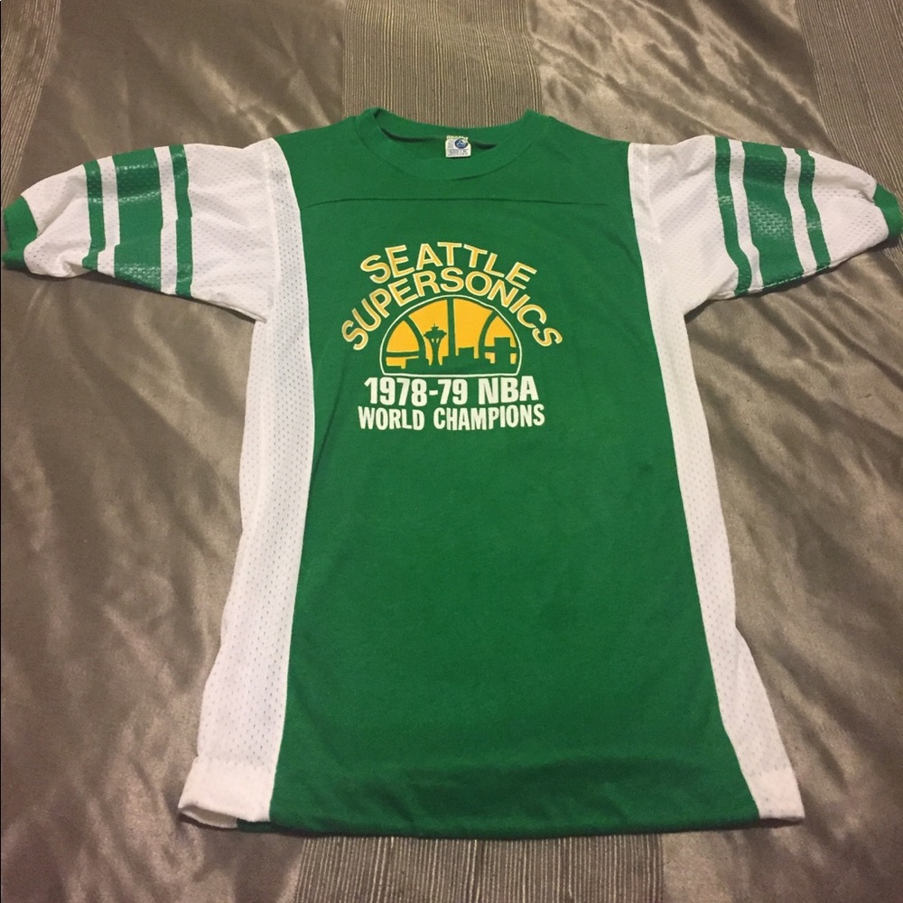Vintage Seattle Supersonic shirt