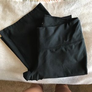 Woman's Nike wide leg yoga pants