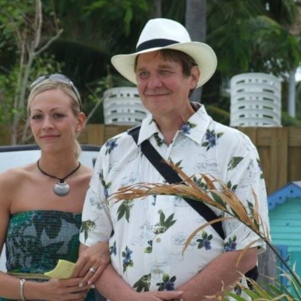 Meet your Posher, Mira