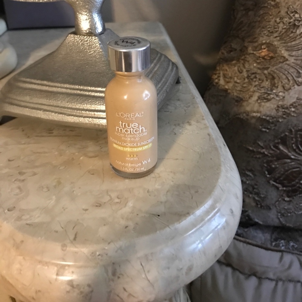 L'Oréal Paris  true match foundation