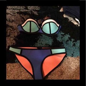 triangl swimwear Swim - Authentic Triangl Swim Suit triangl swimwear Swim - Authentic Triangl Swim Suit