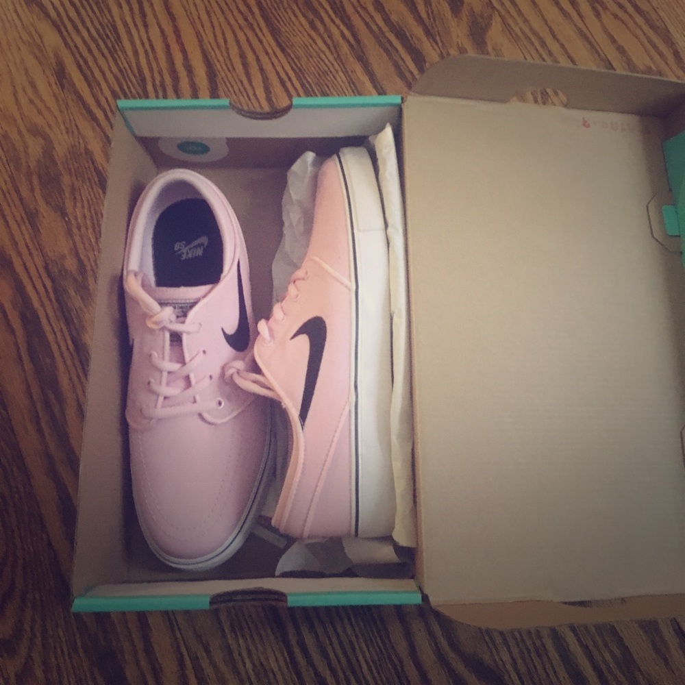 Nike shoes